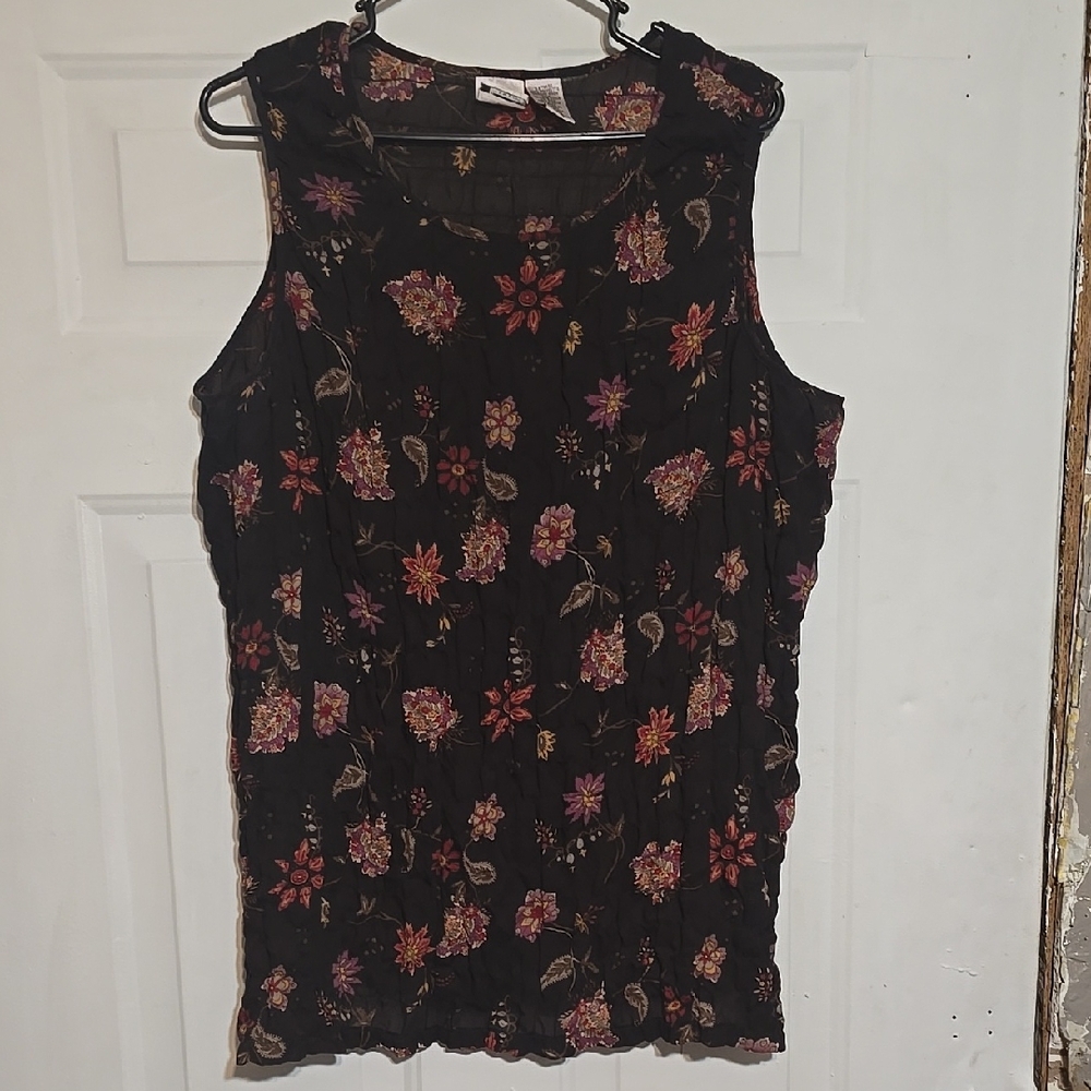Roaman's Floral Sleeveless Top - Black and Pink